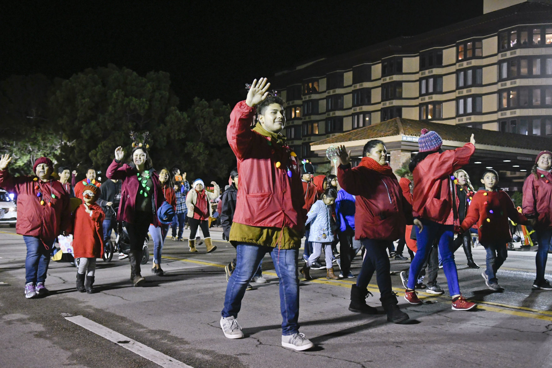 120719 SM Parade of Lights 78.jpg